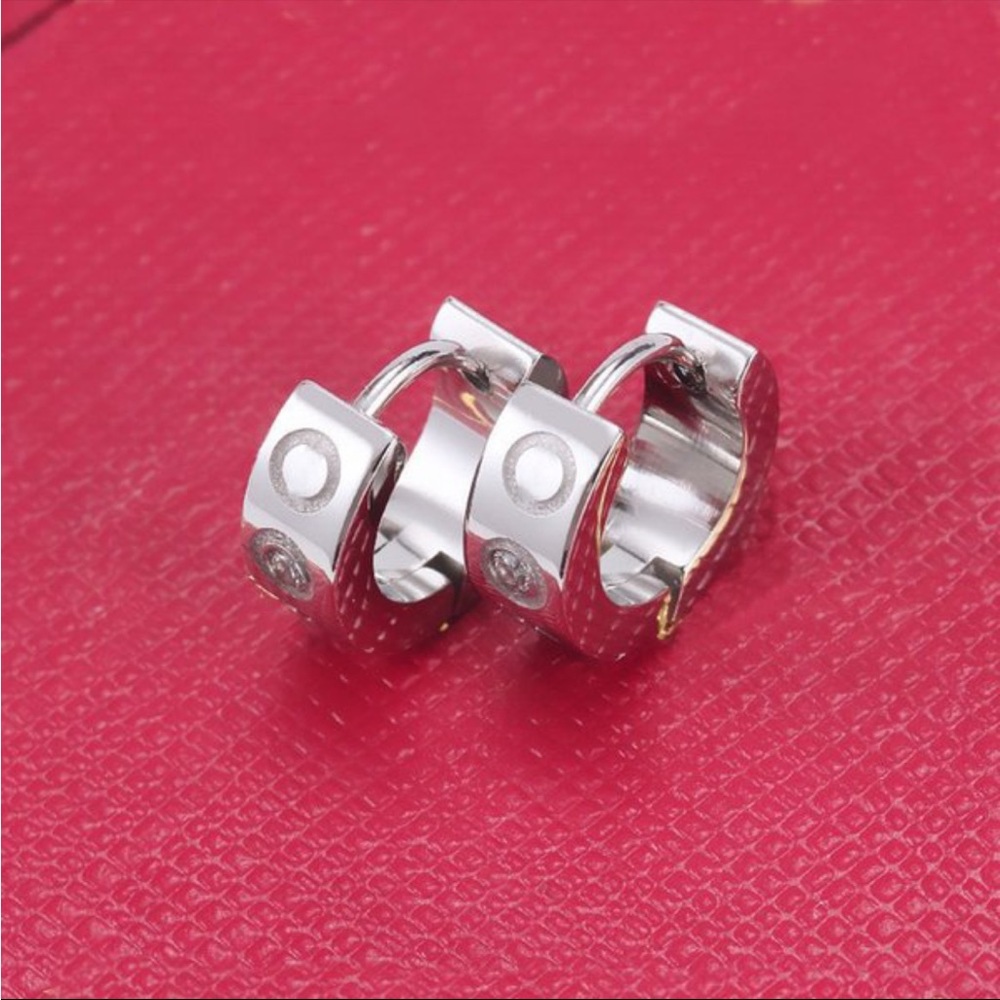 Titanium steel gold plated earrings with diamond